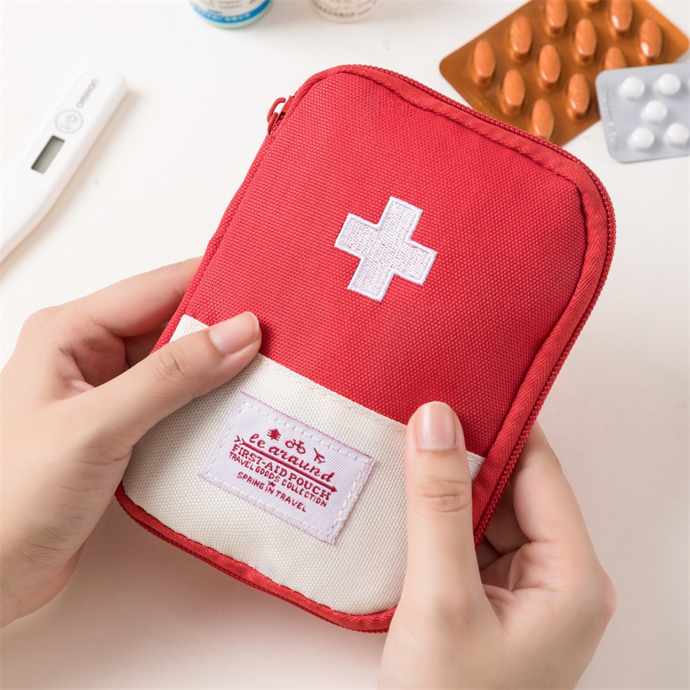 Portable Medicine Pouch First  - đánh giá và giá Baby Clothes Organiser